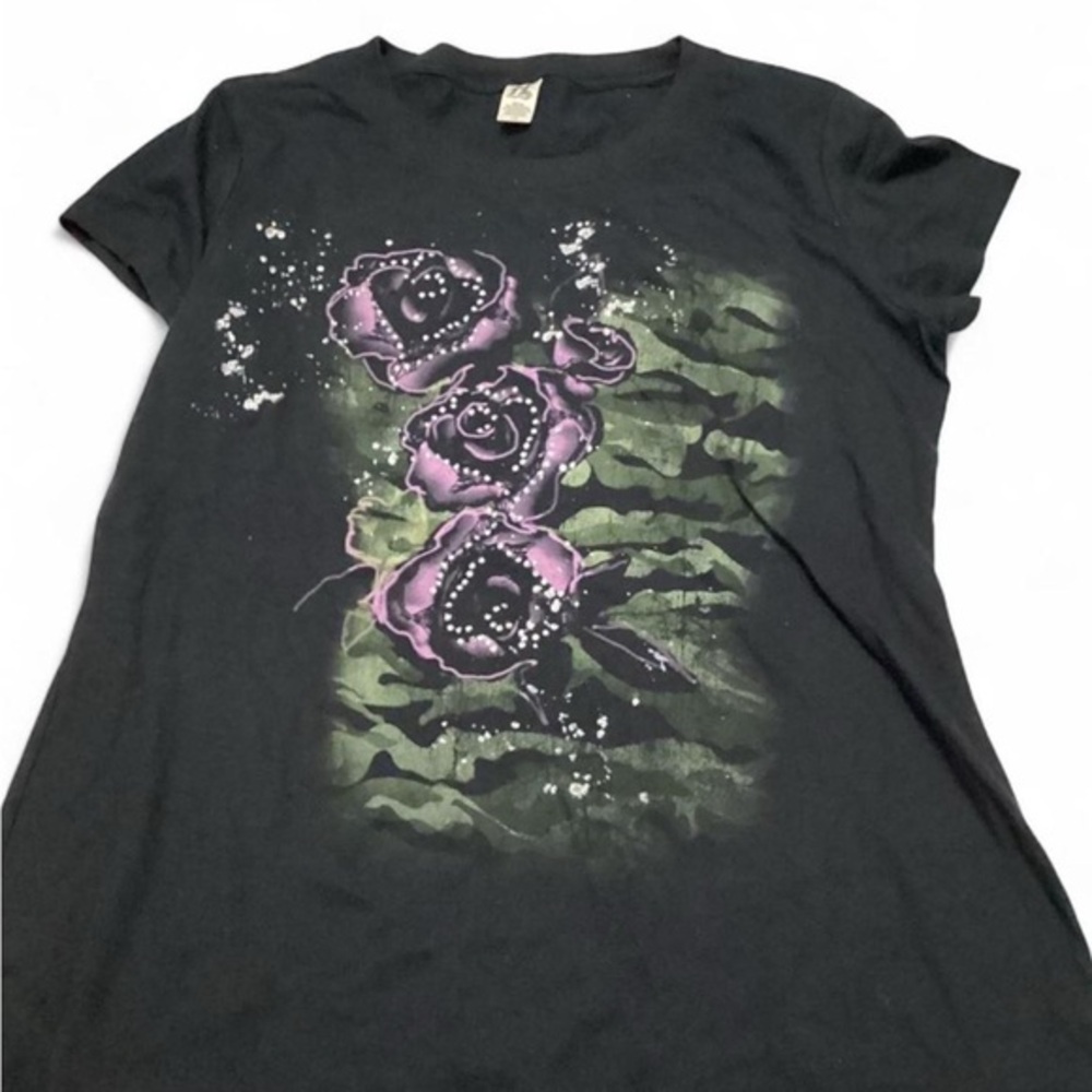 Hybrid & Company Black Tee with Purple Floral Design